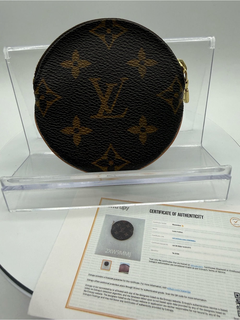 Louis Vuitton Monogram Porte
Monnaie Round Coin Purse w/COA